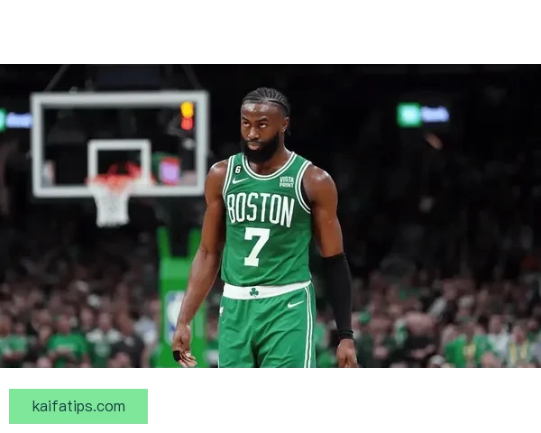 凯尔特人击败雷霆终结12连胜 布朗砍31分8篮板 亚历山大空砍33分